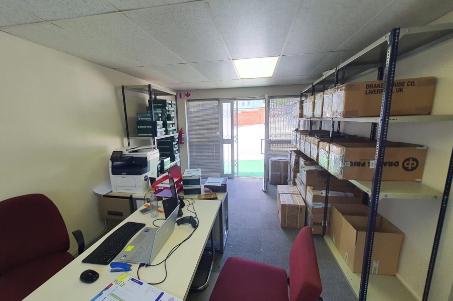 To Let commercial Property for Rent in Newton Park Eastern Cape